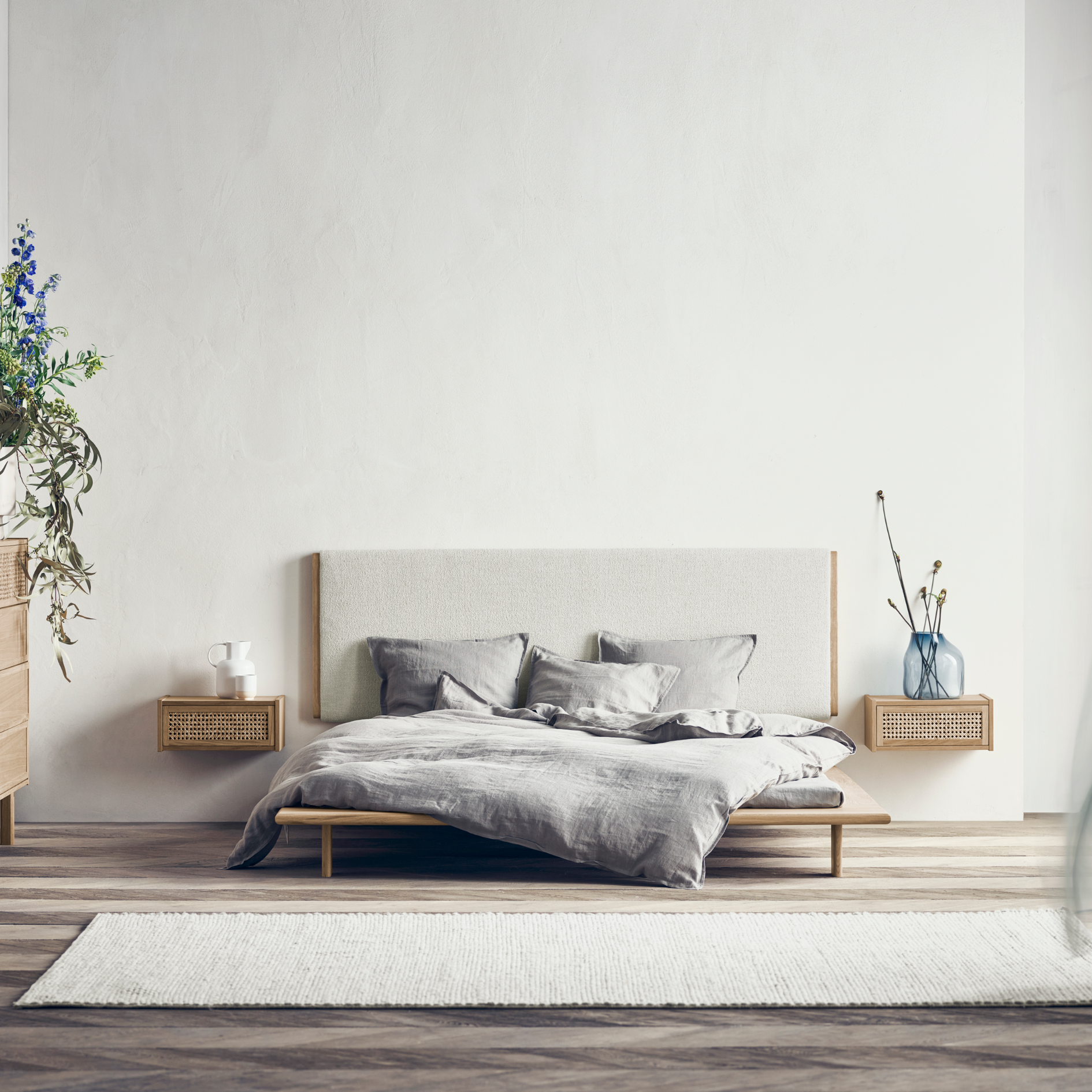 Cana Bedside Table